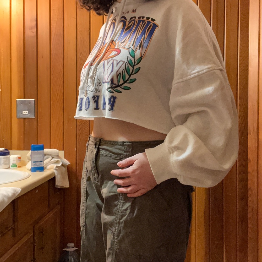 White cropped H&M hoodie - Picture 6 of 6